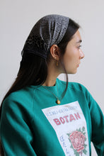 Load image into Gallery viewer, Botan Raglan Sweatshirt Turquoise