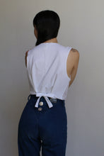 Load image into Gallery viewer, White Pearl Lace Vest