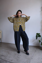 Load image into Gallery viewer, Paisley Okra Button Up