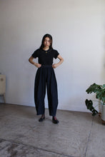 Load image into Gallery viewer, 1980s Black Rolled Sleeve Tee