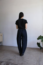 Load image into Gallery viewer, 1980s Black Rolled Sleeve Tee