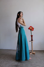 Load image into Gallery viewer, 1970s Dragon Print Wrap Skirt