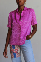 Load image into Gallery viewer, 1990s Fuschia Pink Silk Leopard Print Blouse