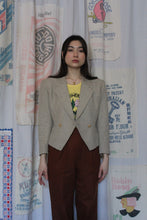 Load image into Gallery viewer, 1980s Custom Tailored Cropped Linen Blazer Jacket