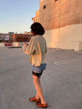 Load image into Gallery viewer, 1980s Soft Heather Yellow Raglan Cardigan