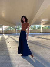 Load image into Gallery viewer, 1970s Navy Blue Wool Pleated Maxi Skirt