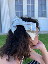 Load image into Gallery viewer, 1980s Deadstock Oversized Silver Hair Bow