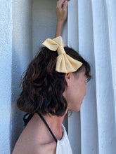 Load image into Gallery viewer, 1980s Deadstock Buttercup Yellow Oversized Silver Hair Bow