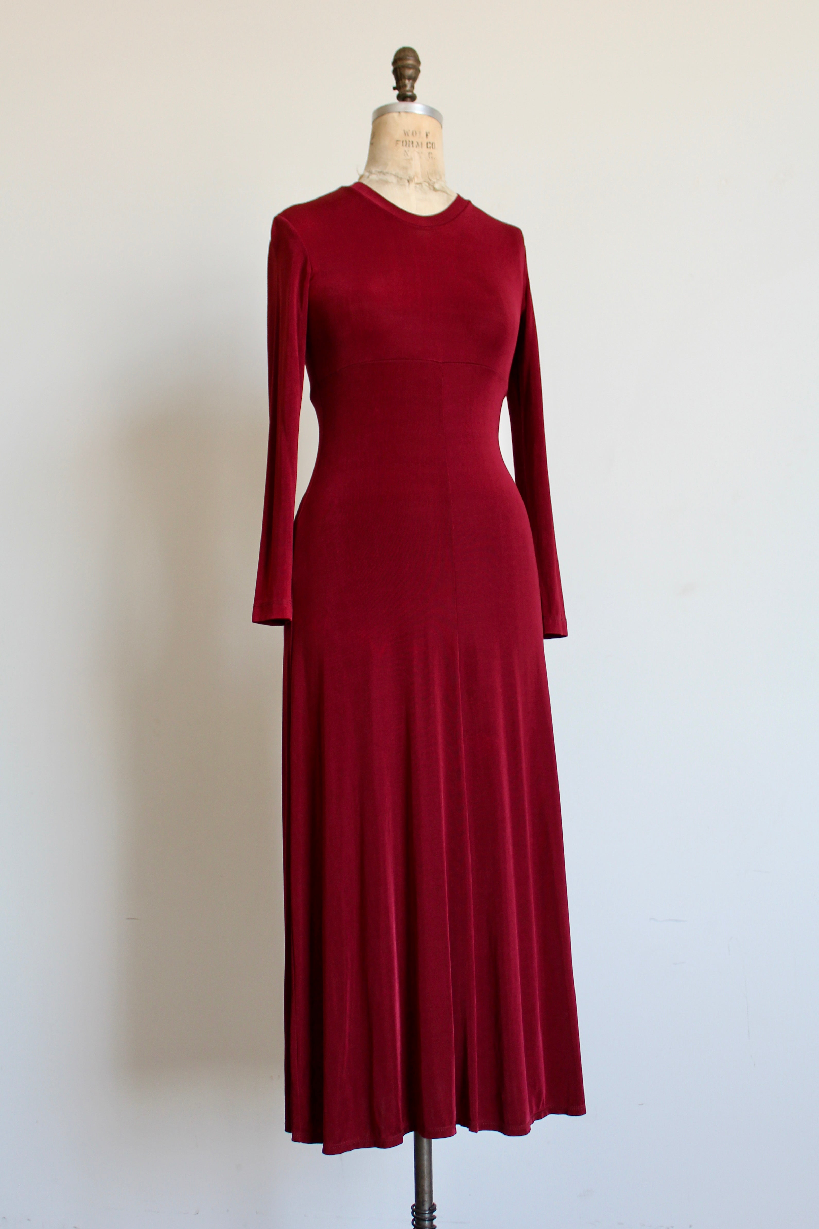 dark red long sleeve maxi dress 1990s Maroon Stretch Nylon Long Sleeve Maxi Mock Neck Dress – 3 Women