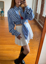 Load image into Gallery viewer, 1980s Blue Striped Dress Shirt