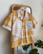 Load image into Gallery viewer, Eshelman&#39;s Floral Arrangement Shirt