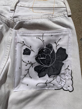 Load image into Gallery viewer, Extra Fancy Patchwork Levi&#39;s 501 &lt; Waist 26 &gt;