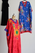 Load image into Gallery viewer, 1980s Oscar de la Renta Red Gold Medallion Print Caftan