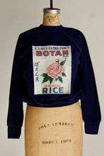 Load image into Gallery viewer, Botan Rice Blue Vintage Raglan Sweatshirt - XS