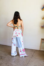 Load image into Gallery viewer, Picnic with Friends Trousers