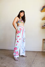 Load image into Gallery viewer, Picnic with Friends Trousers