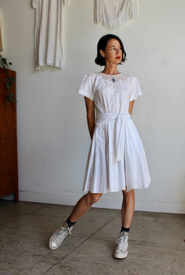 1980s White Cotton Floral Appliqué Dress