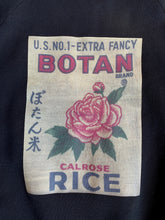 Load image into Gallery viewer, Botan Rice Vintage Black Raglan Sweatshirt - S