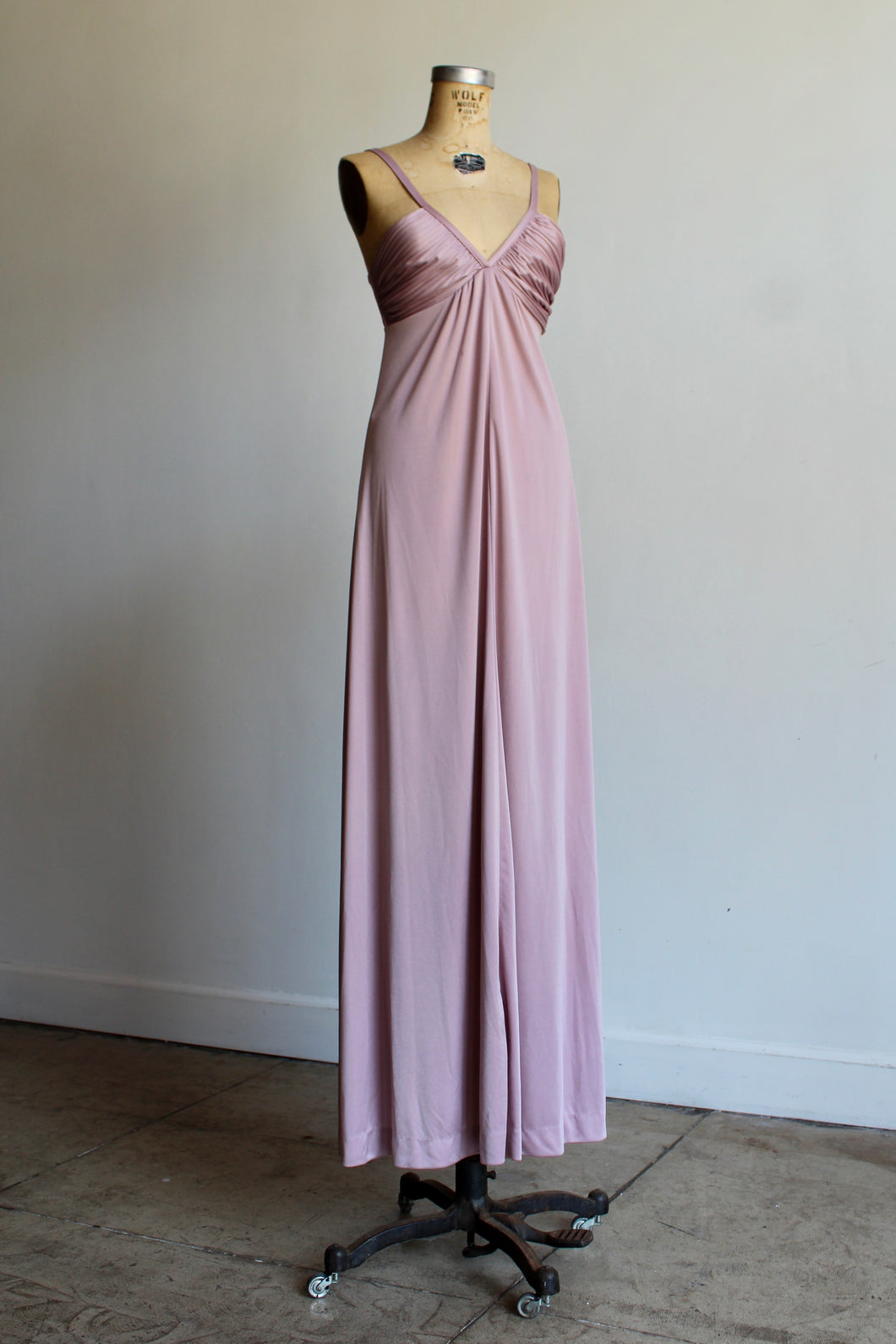 1970s Mauve Pink Pleated Bust Maxi Sun Dress