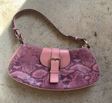 Load image into Gallery viewer, Y2K Salmon Pink Snakeskin Leather Handbag