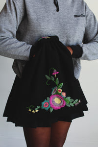 1940s Black Wool Floral Embroidered Handbag
