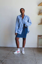 Load image into Gallery viewer, 1970s Levi&#39;s Blue Striped Button Down Shirt