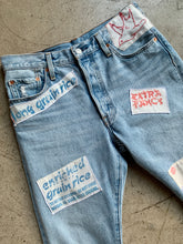 Load image into Gallery viewer, Queen&#39;s Pride Patchwork Levi&#39;s 501