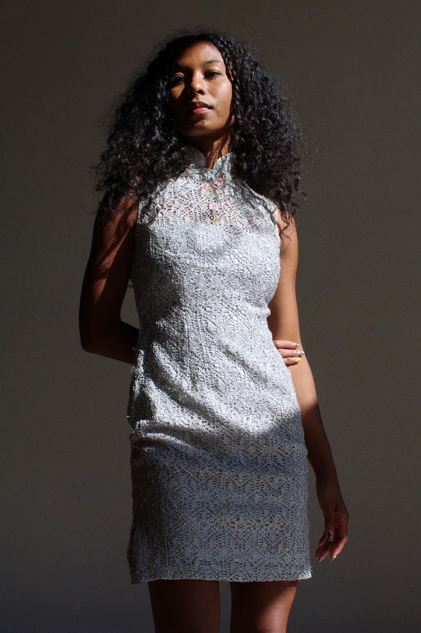 silver cheongsam dress Sequin halter Cheongsam, wedding Cheongsam, Chinese prom Sequins Qipao L / Champagne