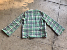 Load image into Gallery viewer, Reversible Patchwork Quilt Jacket