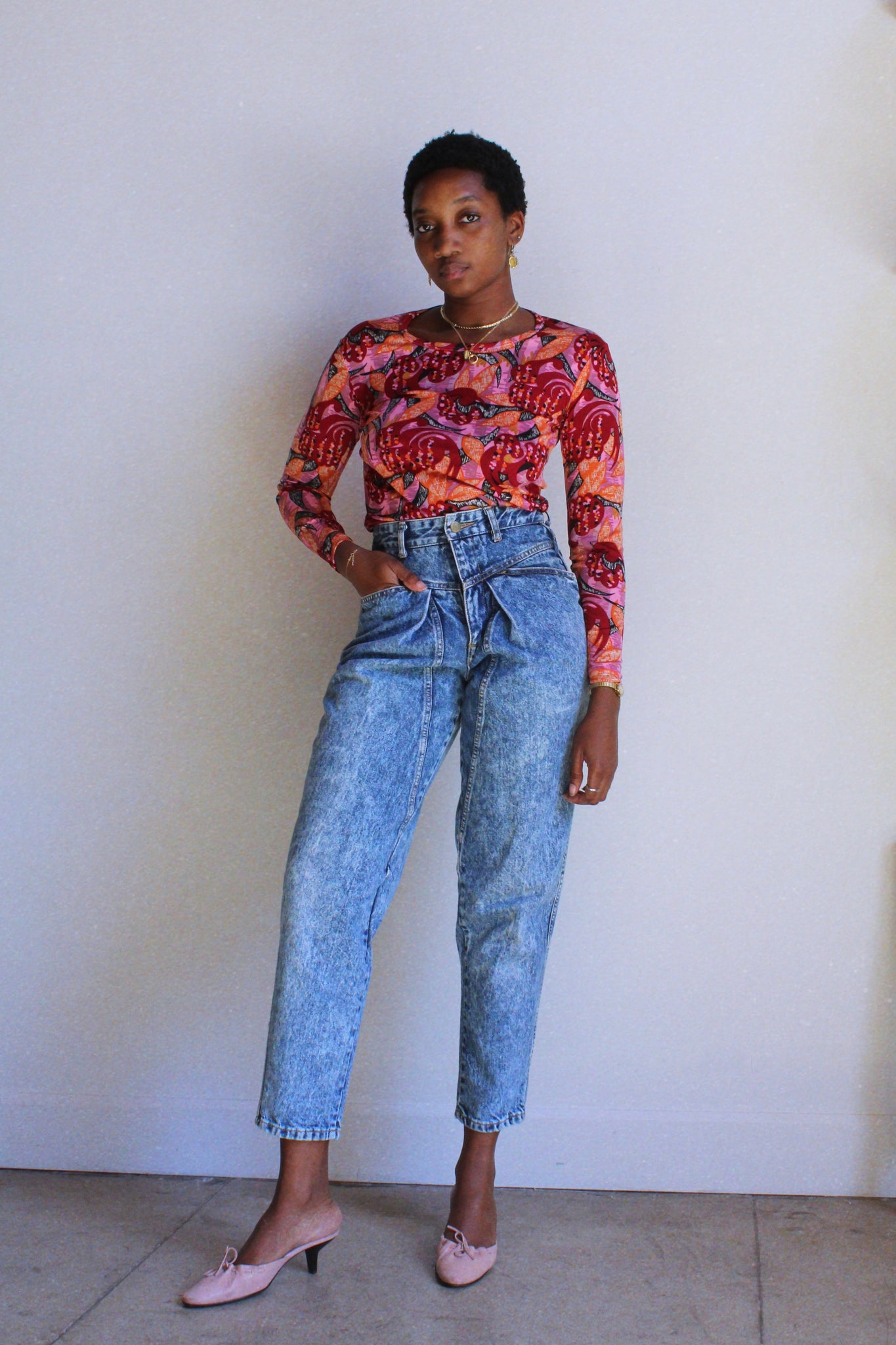 High waisted acid wash best sale jeans 80s