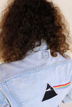 Load image into Gallery viewer, 1970s Lee Pink Floyd Embroidered Light Wash Denim Jacket