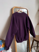 Load image into Gallery viewer, Botan Sweatshirt Eggplant Purple