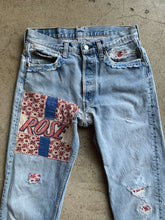 Load image into Gallery viewer, Rose Feed Sack Patchwork Levi&#39;s 501