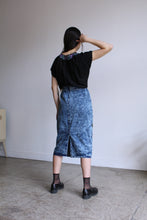 Load image into Gallery viewer, Black Cropped Floral Cutout Blouse