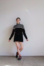 Load image into Gallery viewer, 1990s Liz Claiborne Knit Turtleneck Sweater