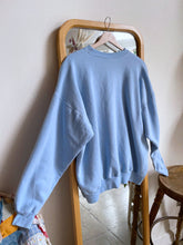 Load image into Gallery viewer, Botan Sweatshirt Sky Blue