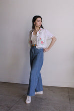 Load image into Gallery viewer, Rose Garden Crop Top M