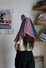 Load image into Gallery viewer, Centered Barkcloth Bonnet