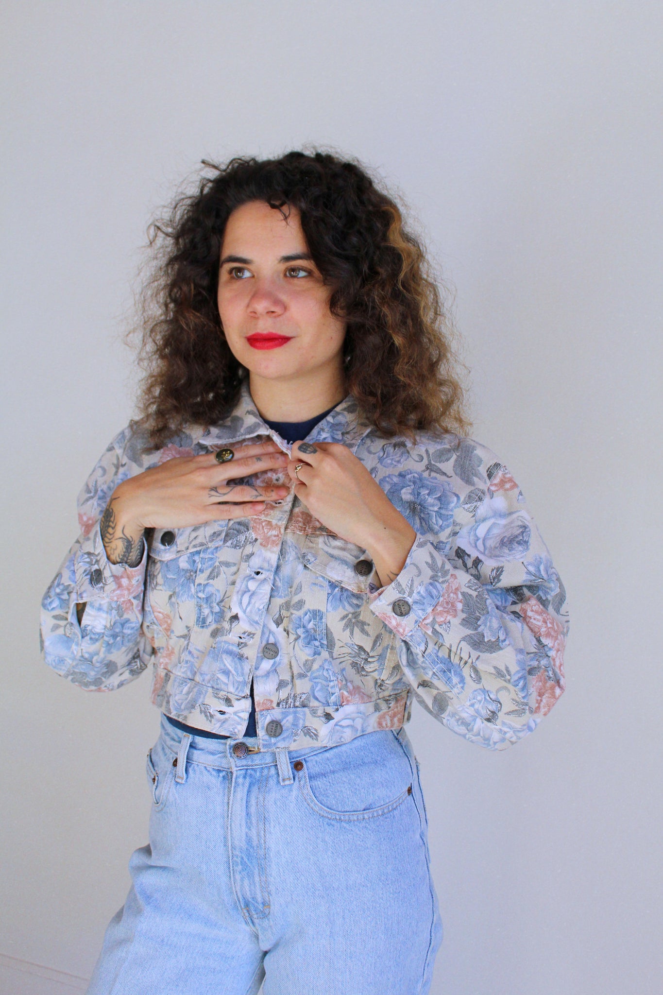 vintage cropped lightweight floral denim jacket $90 - outerwear and