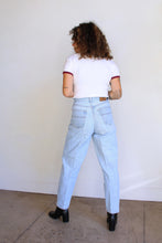 Load image into Gallery viewer, 1990s Light Wash Denim Jeans
