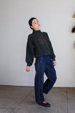 Load image into Gallery viewer, 1980s Cream Tea London Sweatshirt