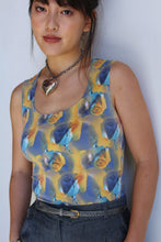 Load image into Gallery viewer, 1990s Gradient Rose Print Tank