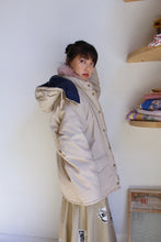 Load image into Gallery viewer, 1970s Khaki Hooded Puffer Jacket