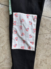 Load image into Gallery viewer, Patchwork 90s Black Guess Jeans