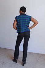 Load image into Gallery viewer, Plaid Knit Open Sweater Vest