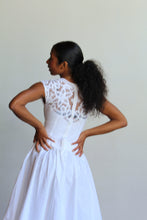 Load image into Gallery viewer, 1980s White Irish Linen &amp; Lace Cutout Dress
