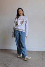 Load image into Gallery viewer, Botan Raglan Sweatshirt Light Grey