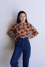 Load image into Gallery viewer, 1970s Knit Paisley Top