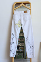 Load image into Gallery viewer, Real Love Painted Levi&#39;s 501