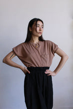 Load image into Gallery viewer, 1980s Mocha Brown Tee